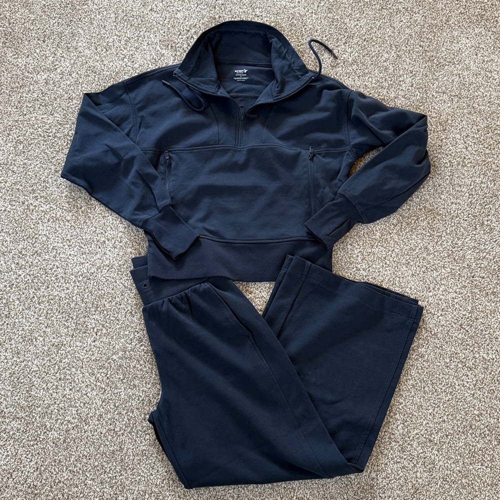 SET    Old Navy Active Dynamic Fleece quarter zip and wide leg pants Dusk Navy